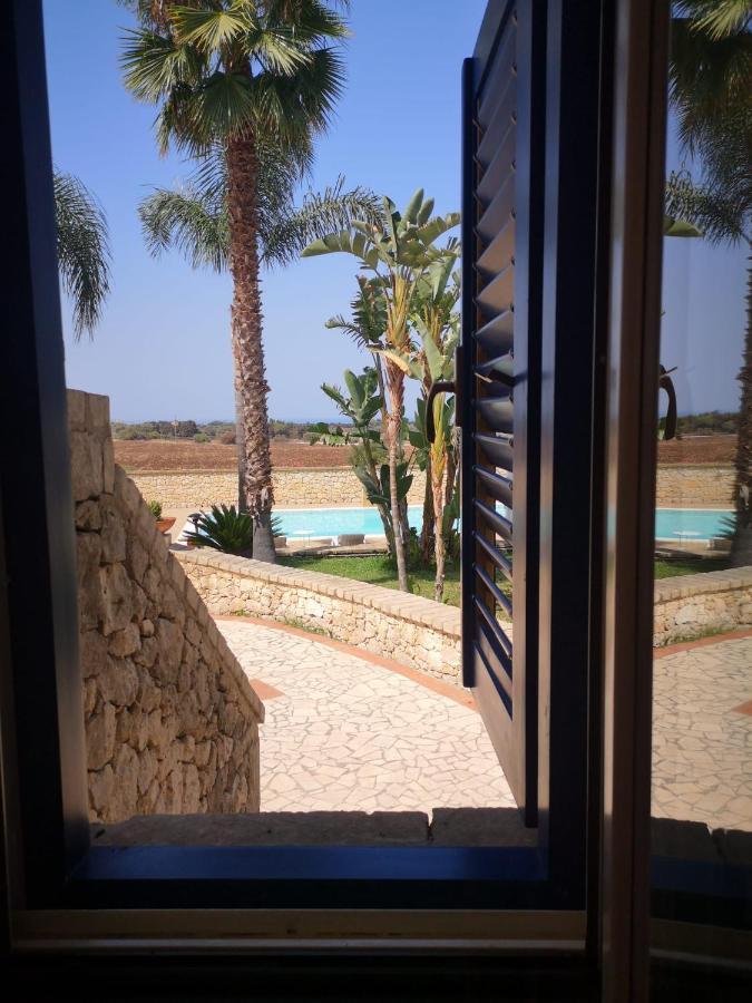 Borgo Marino Plemmirio Hotel Сиракуза Екстериор снимка