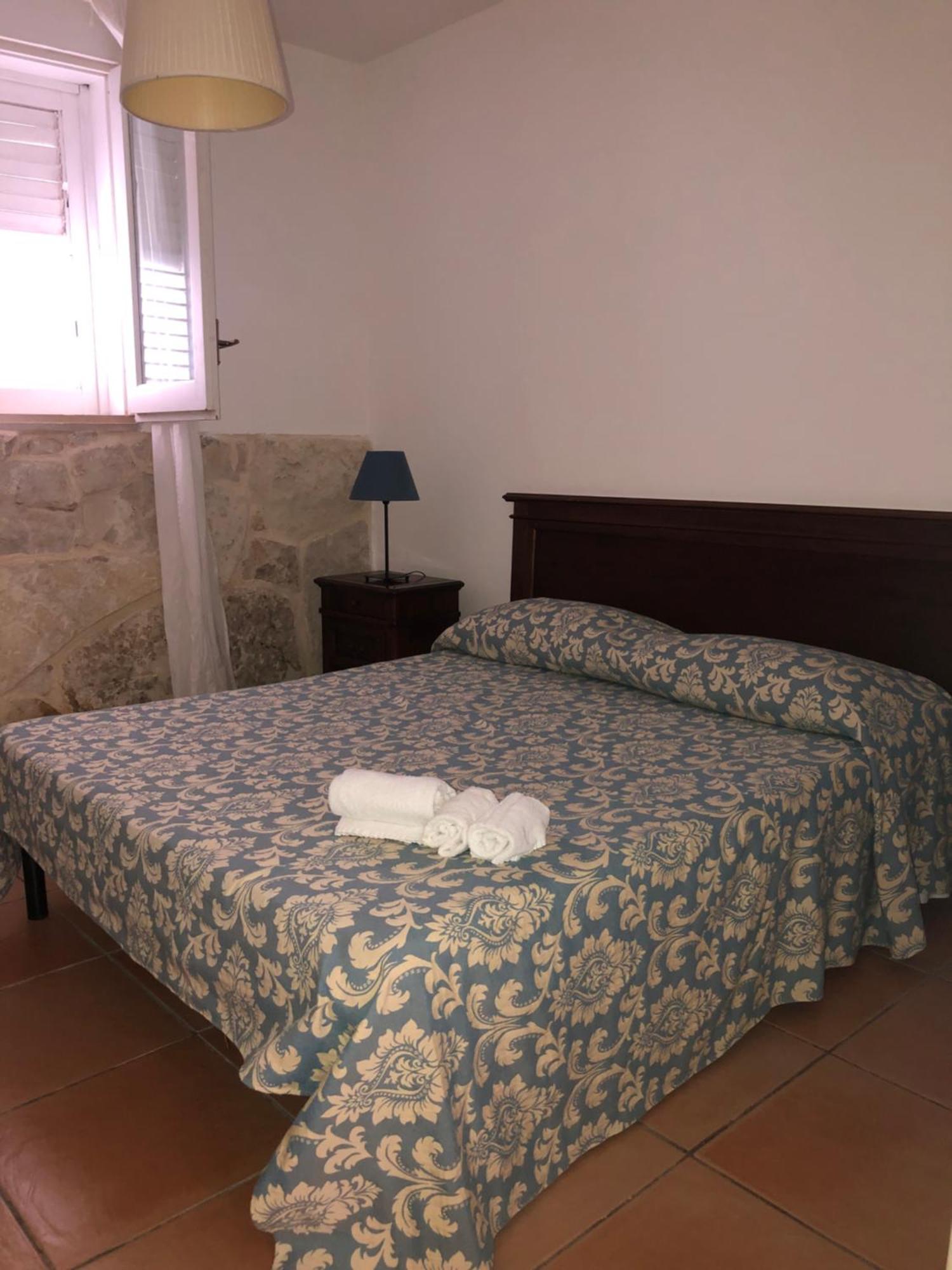 Borgo Marino Plemmirio Hotel Сиракуза Екстериор снимка